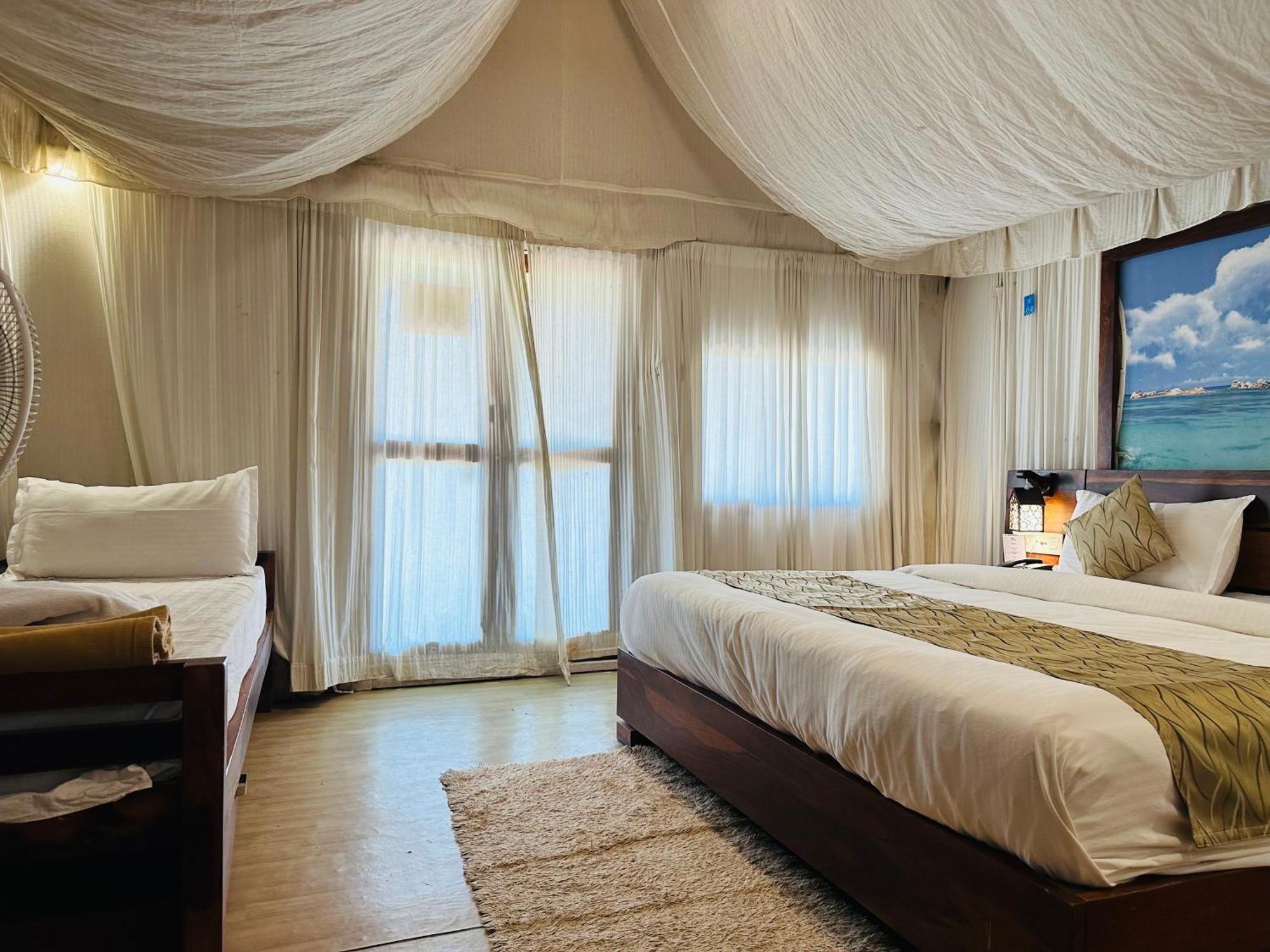Lion Park Hotel & Resorts Sasan Gir Zewnętrze zdjęcie