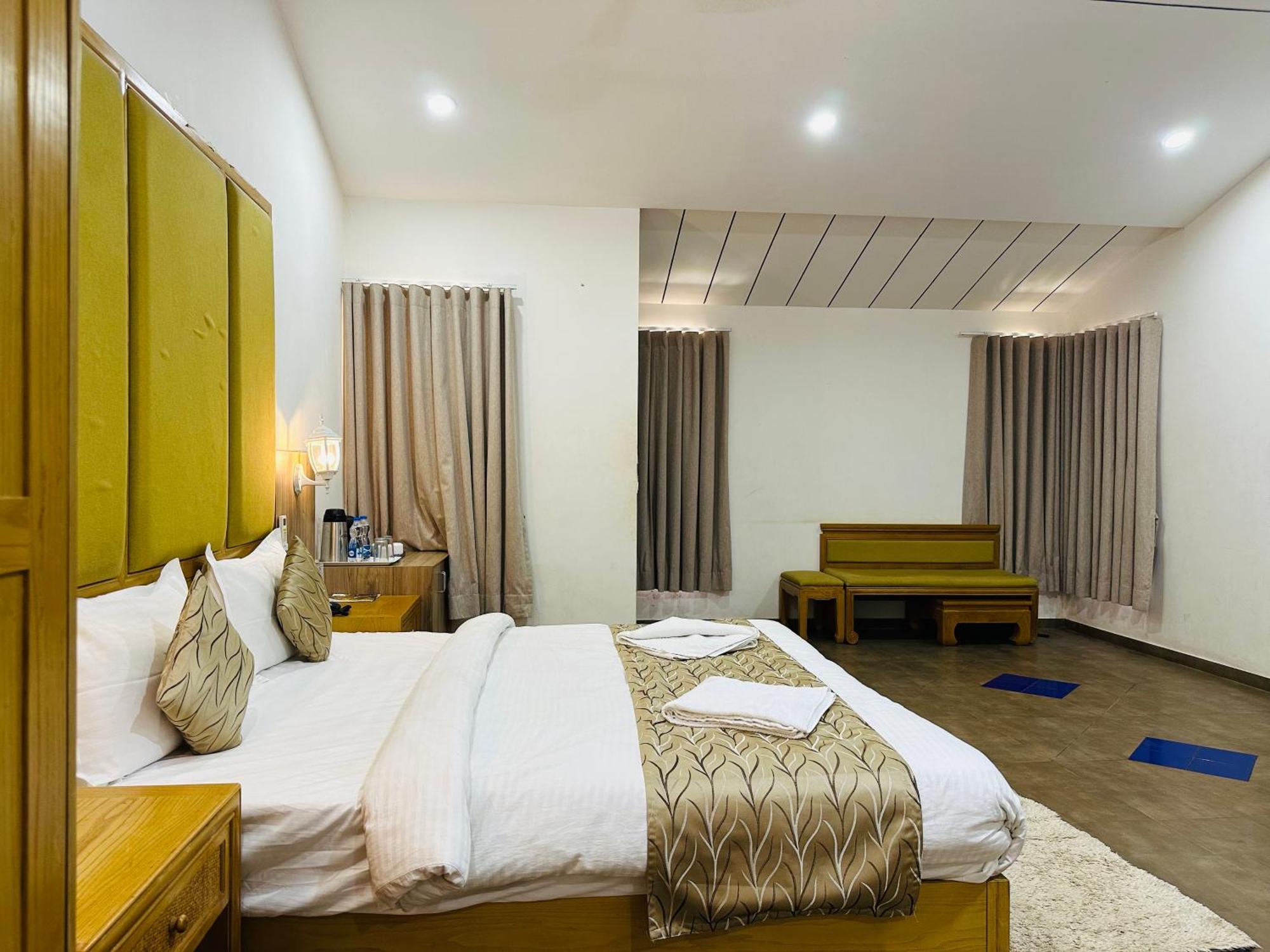 Lion Park Hotel & Resorts Sasan Gir Zewnętrze zdjęcie