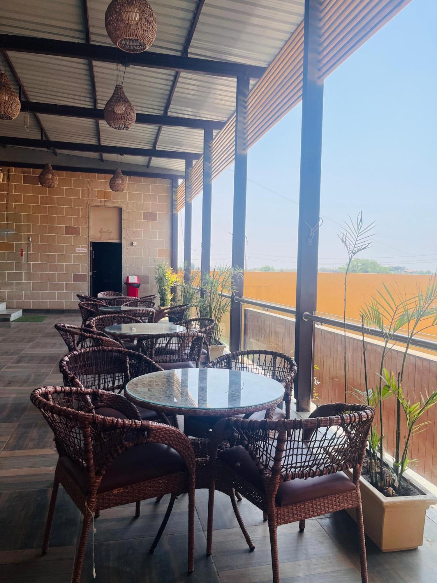 Lion Park Hotel & Resorts Sasan Gir Zewnętrze zdjęcie