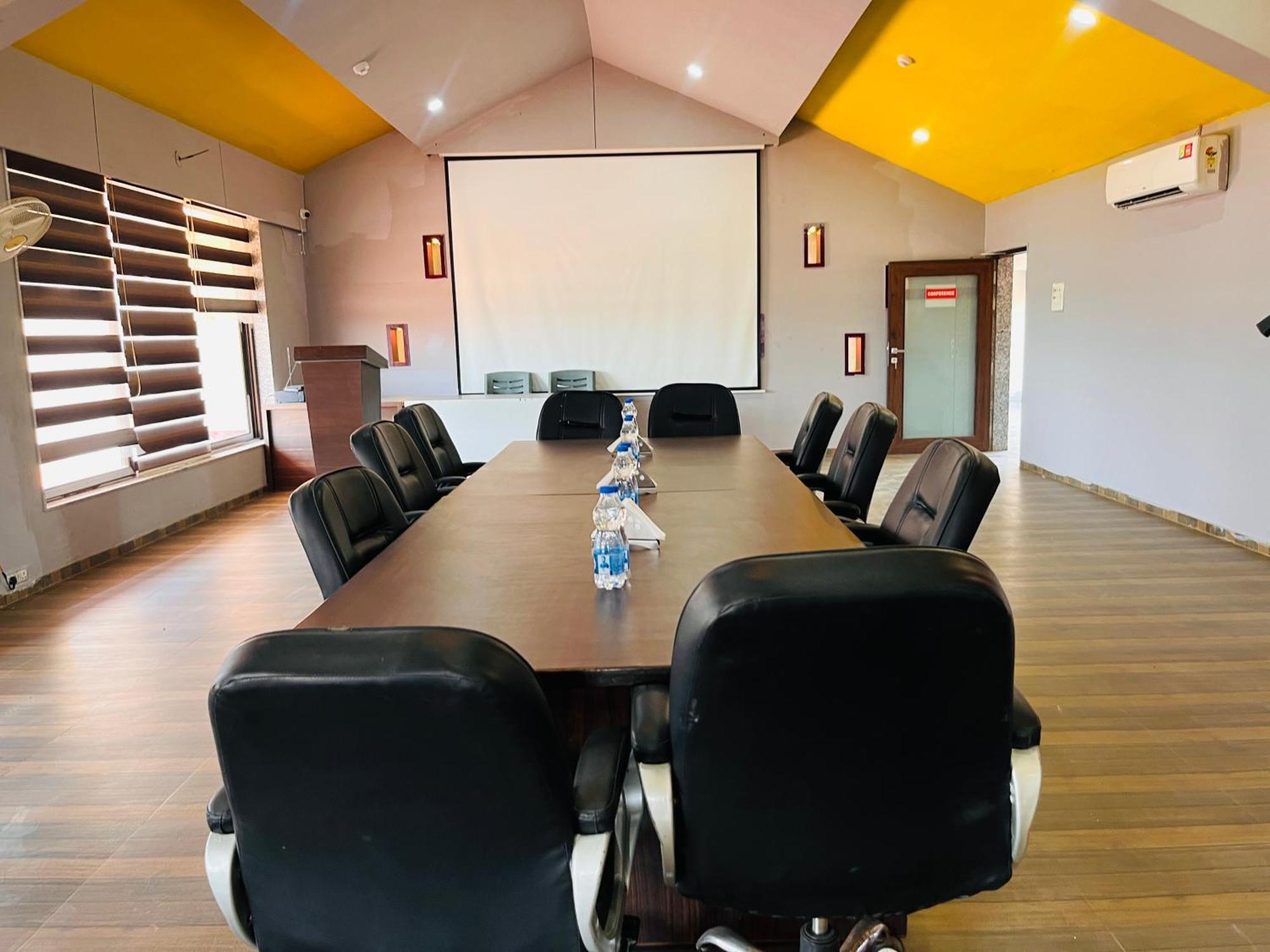 Lion Park Hotel & Resorts Sasan Gir Zewnętrze zdjęcie