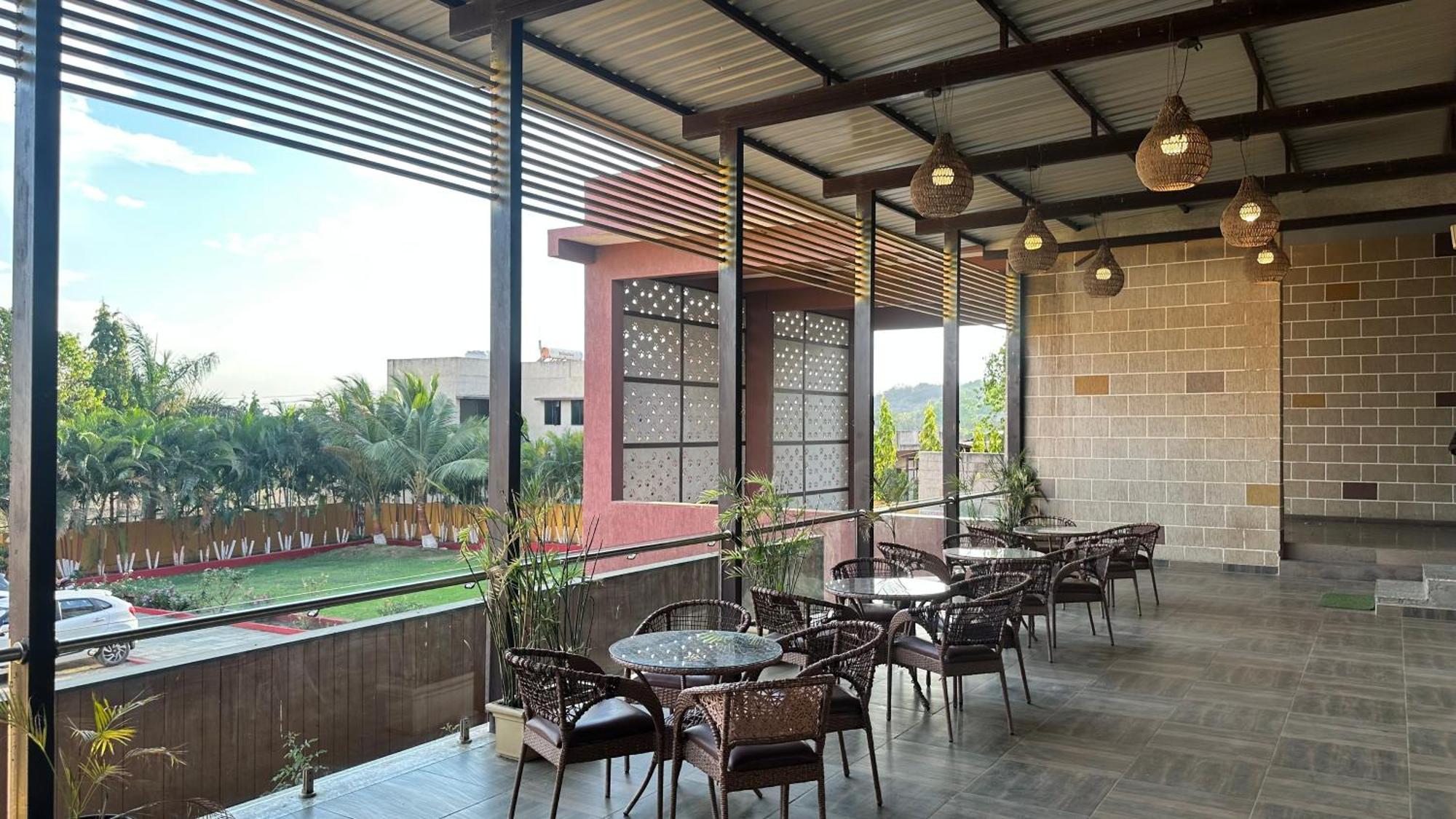 Lion Park Hotel & Resorts Sasan Gir Zewnętrze zdjęcie